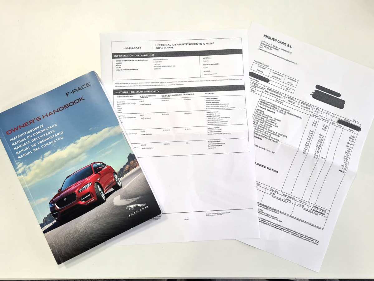 30 - Jaguar F-Pace 2016 - AUTO