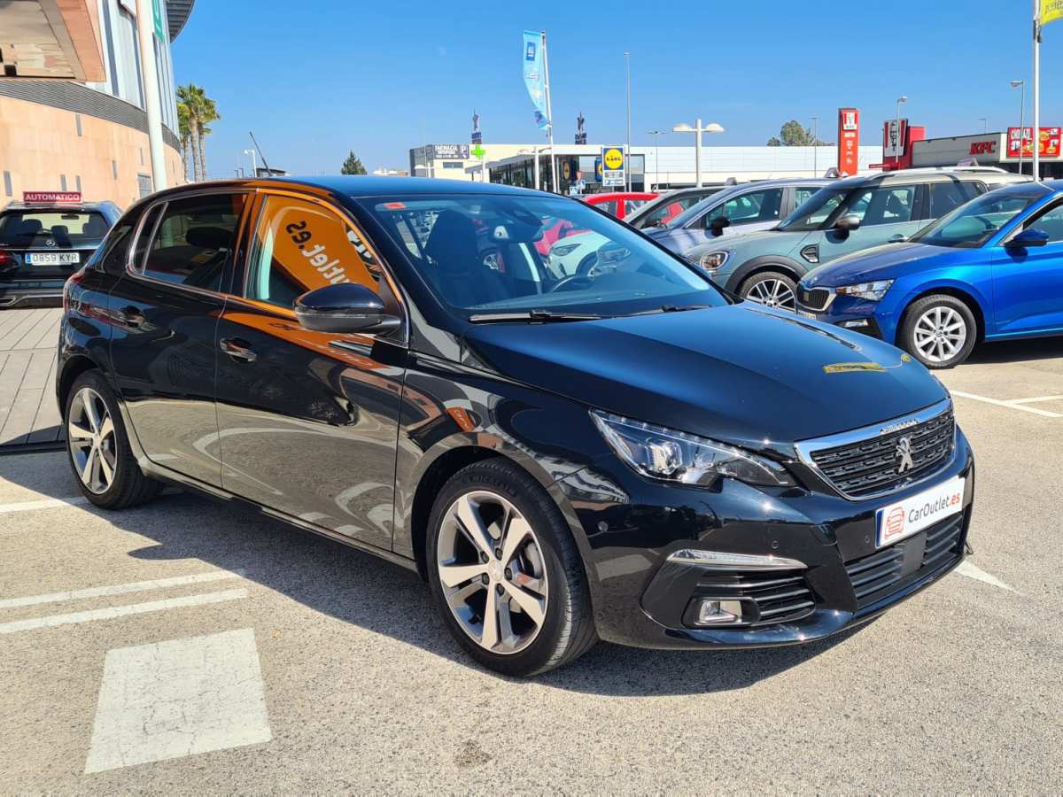 1 - Peugeot 308 2019