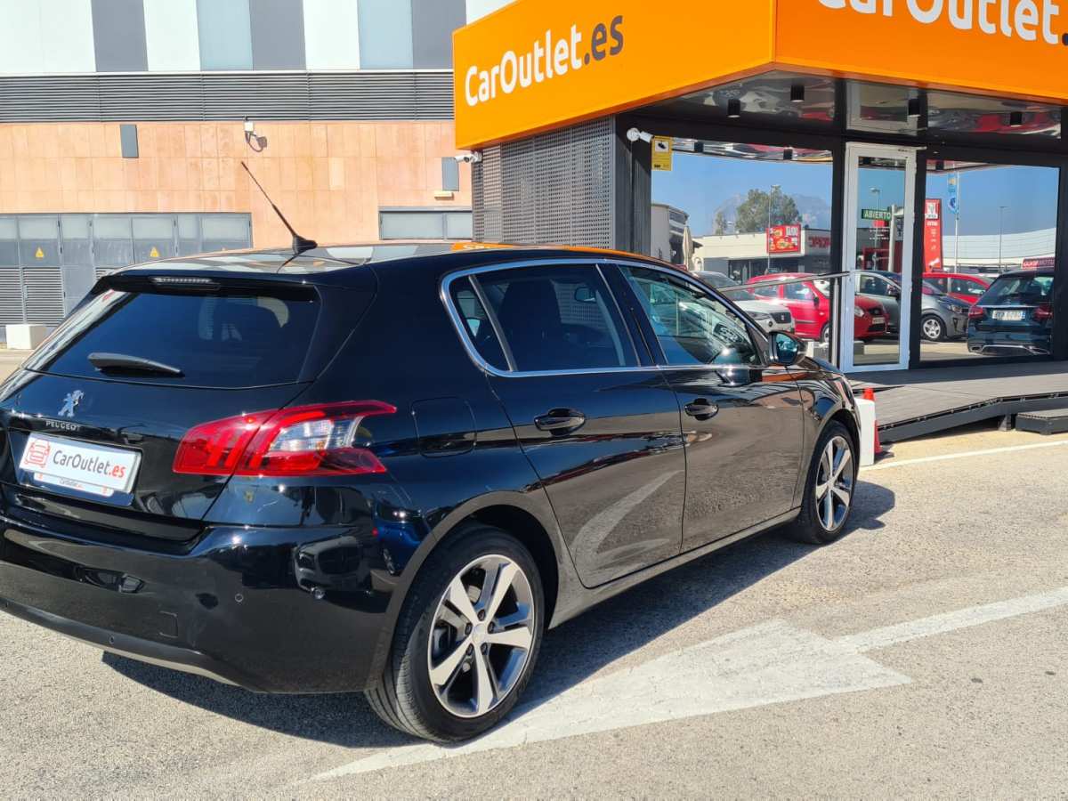 4 - Peugeot 308 2019