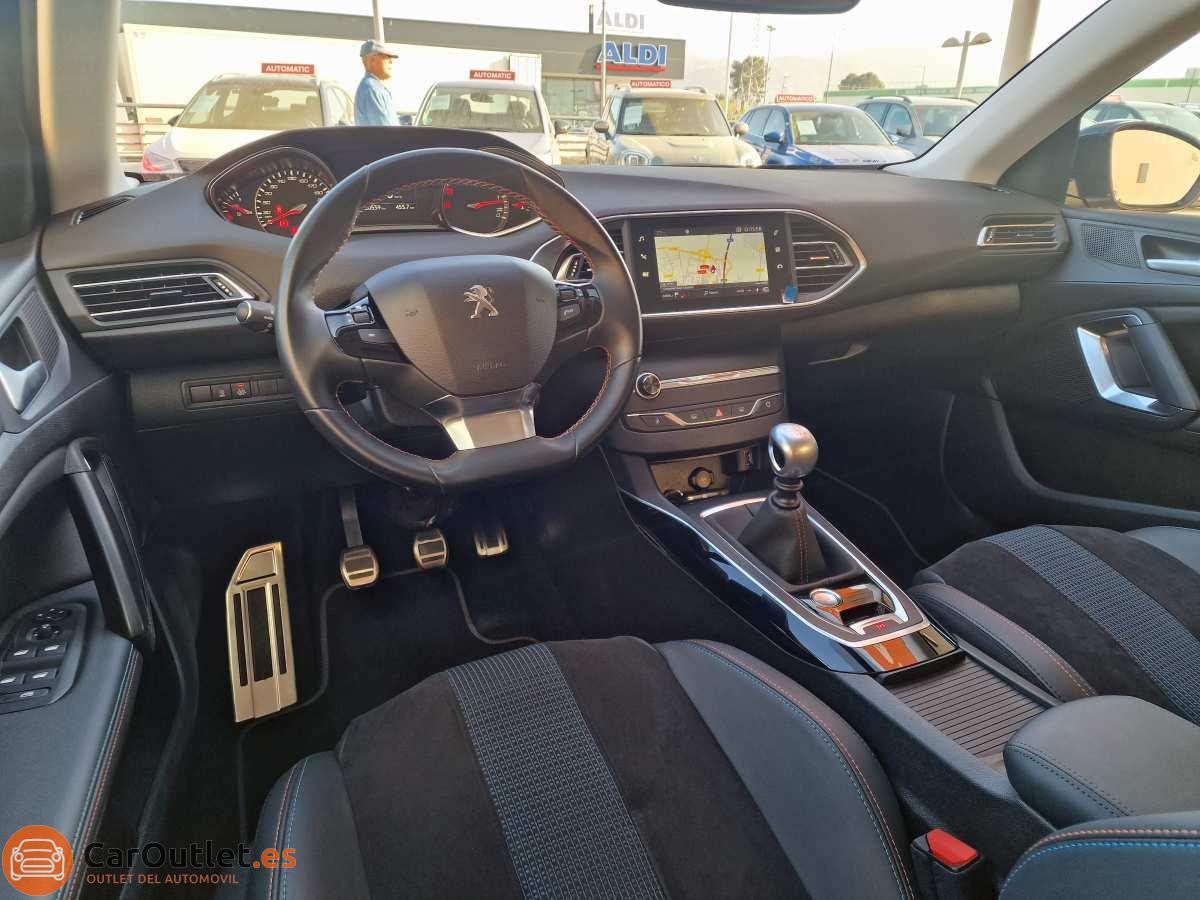 12 - Peugeot 308 2019