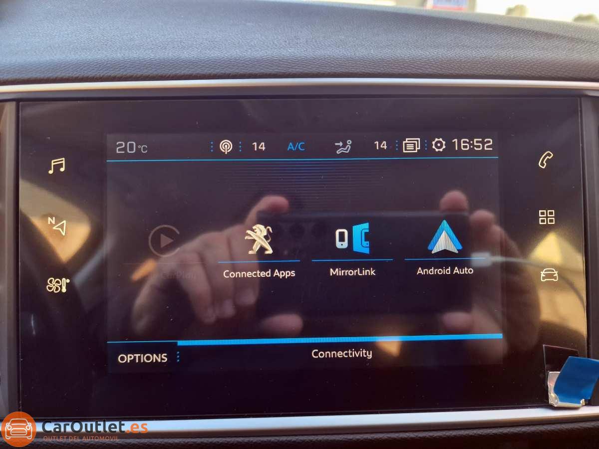 18 - Peugeot 308 2019