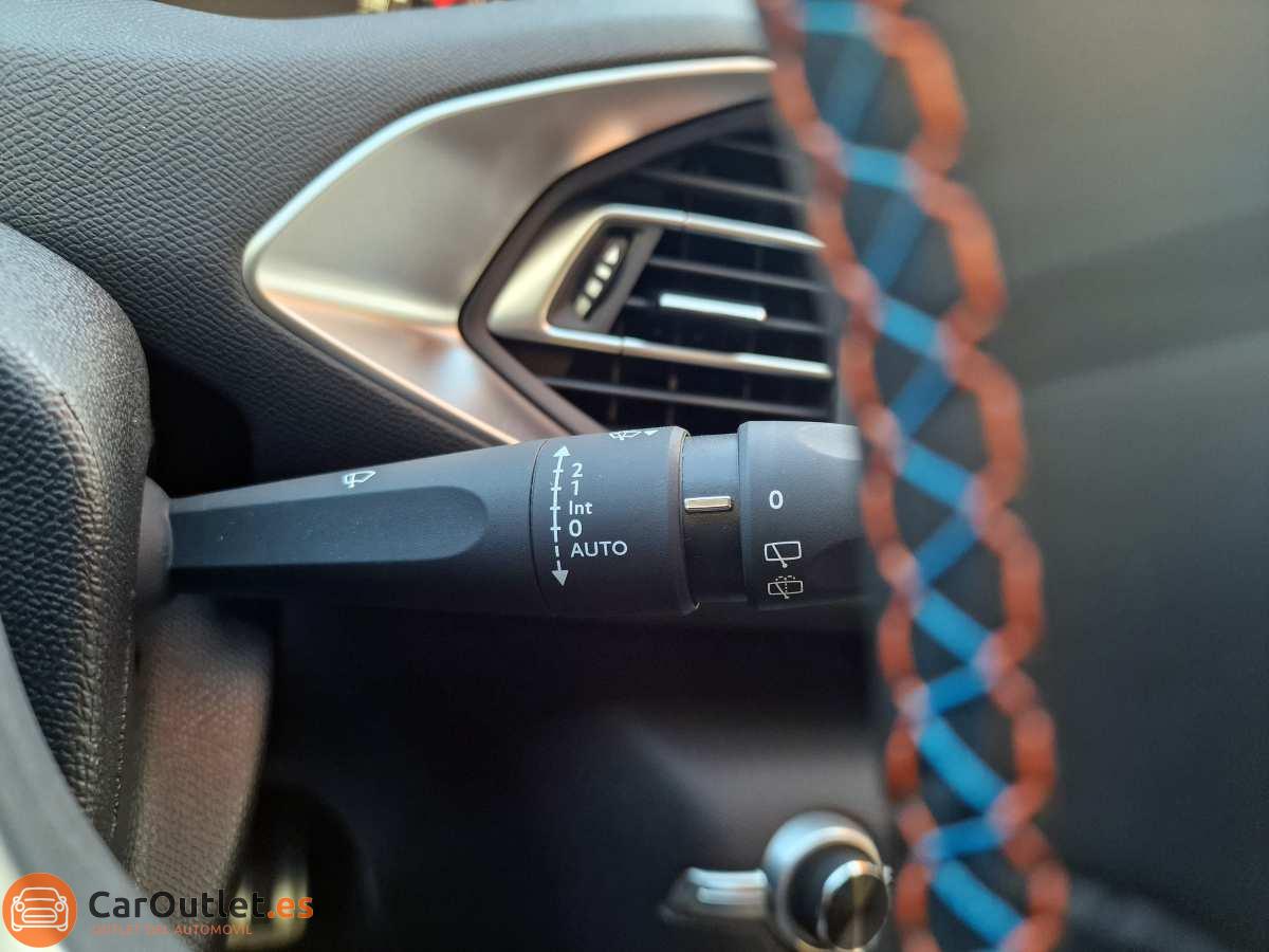 27 - Peugeot 308 2019