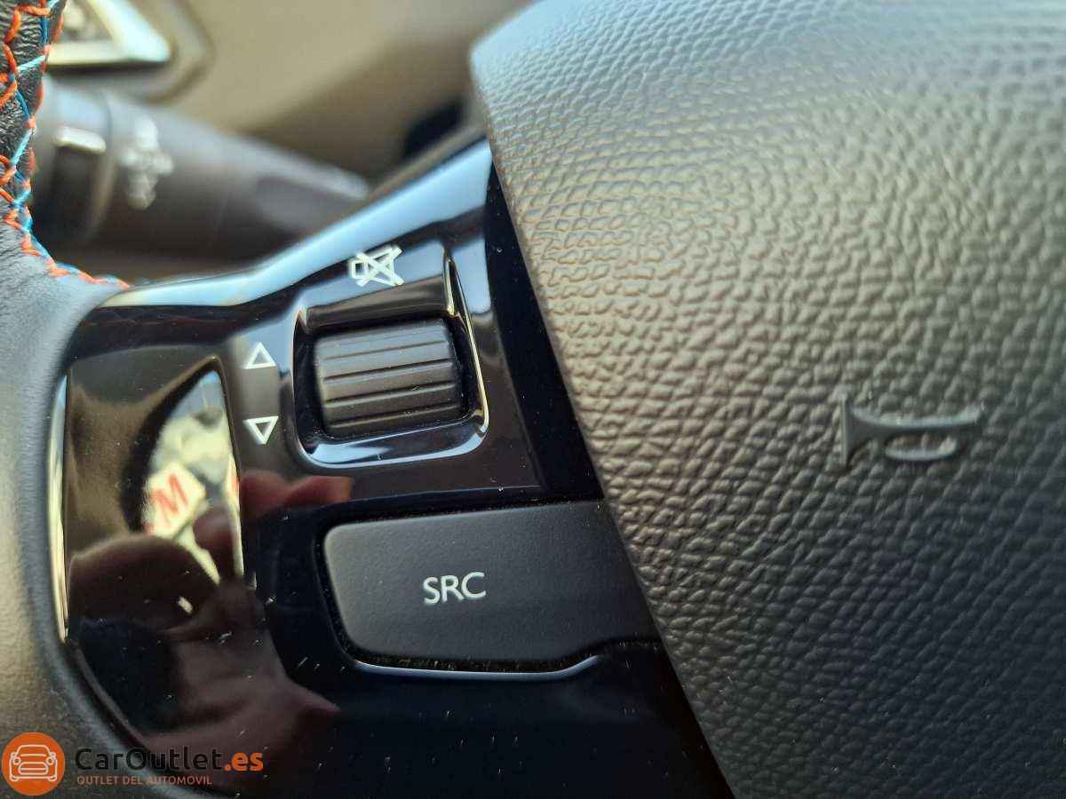 29 - Peugeot 308 2019