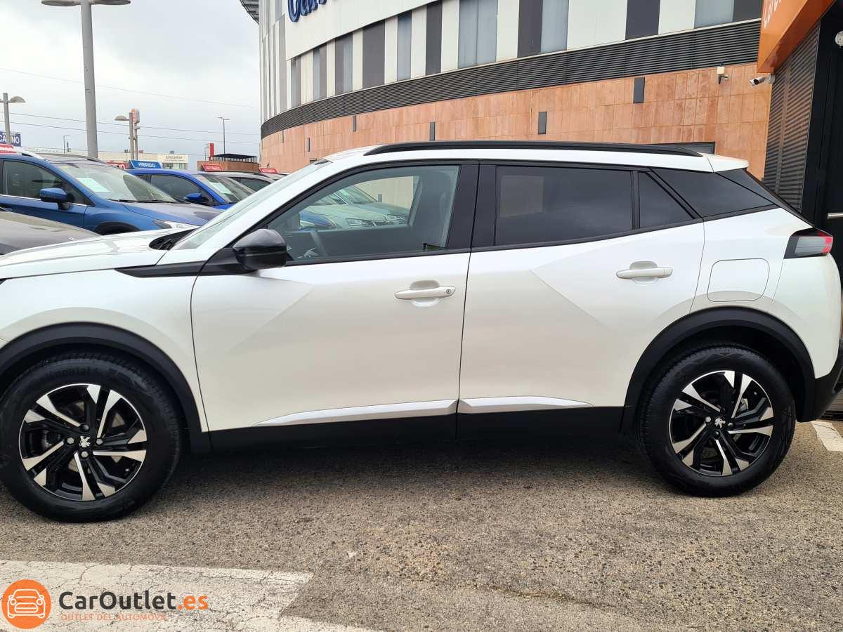 5 - Peugeot 2008 2023 - AUTO