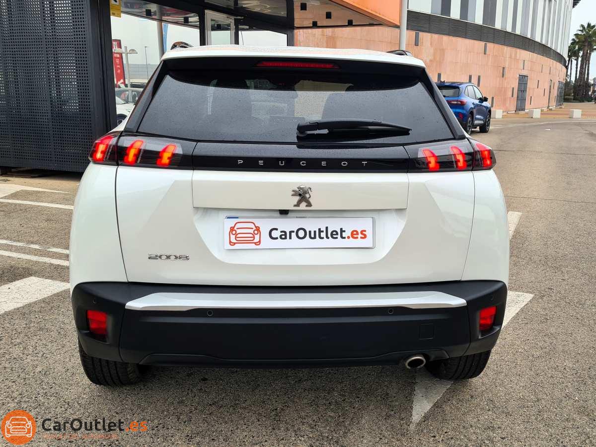 7 - Peugeot 2008 2023 - AUTO