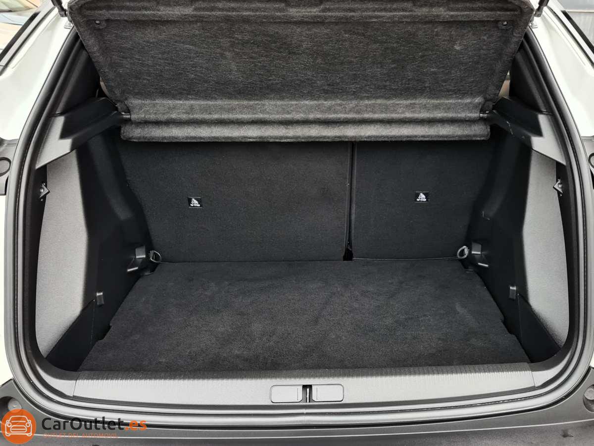 12 - Peugeot 2008 2023 - AUTO