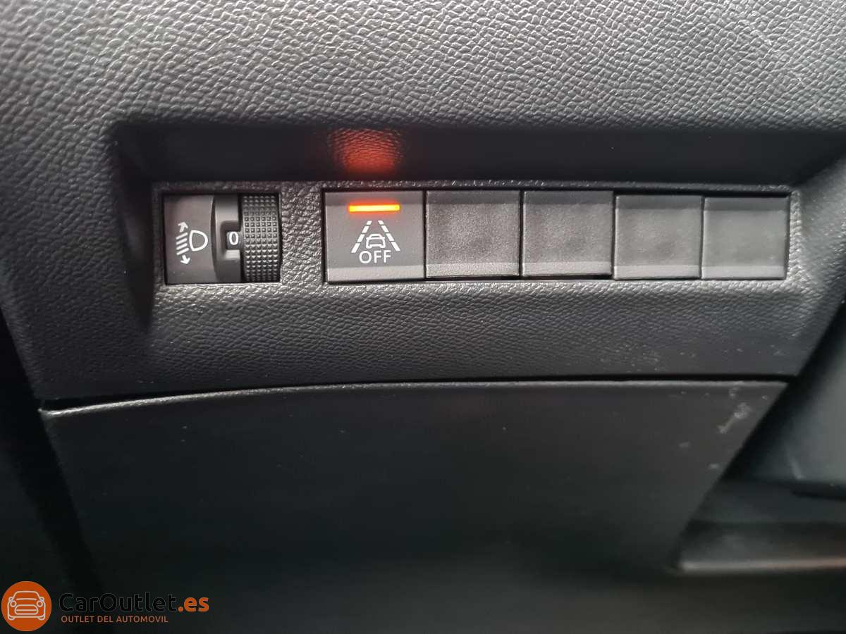 27 - Peugeot 2008 2023 - AUTO