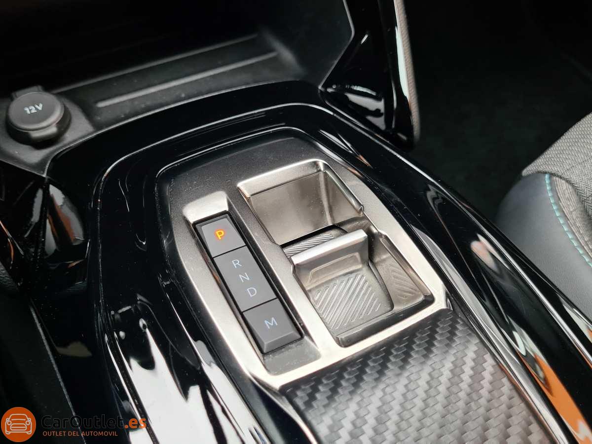 29 - Peugeot 2008 2023 - AUTO