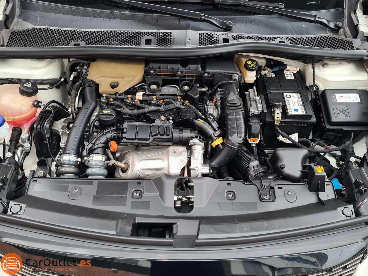 30 - Peugeot 2008 2023 - AUTO