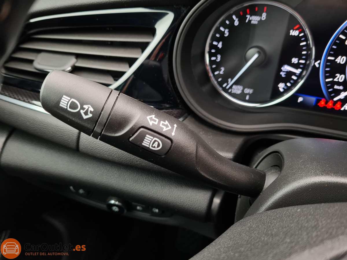 25 - Opel Insignia 2021 - AUTO