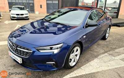 Opel Insignia Petrol - 2021