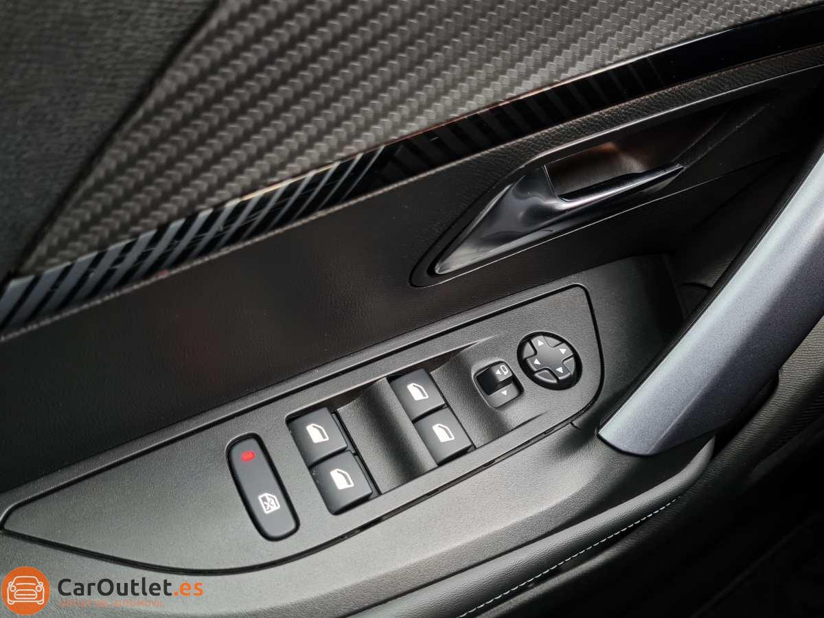 27 - Peugeot 2008 2020