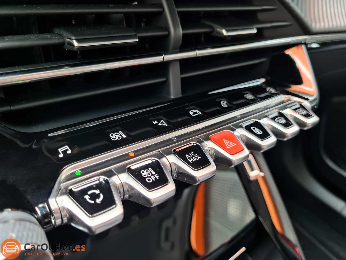 28 - Peugeot 2008 2020