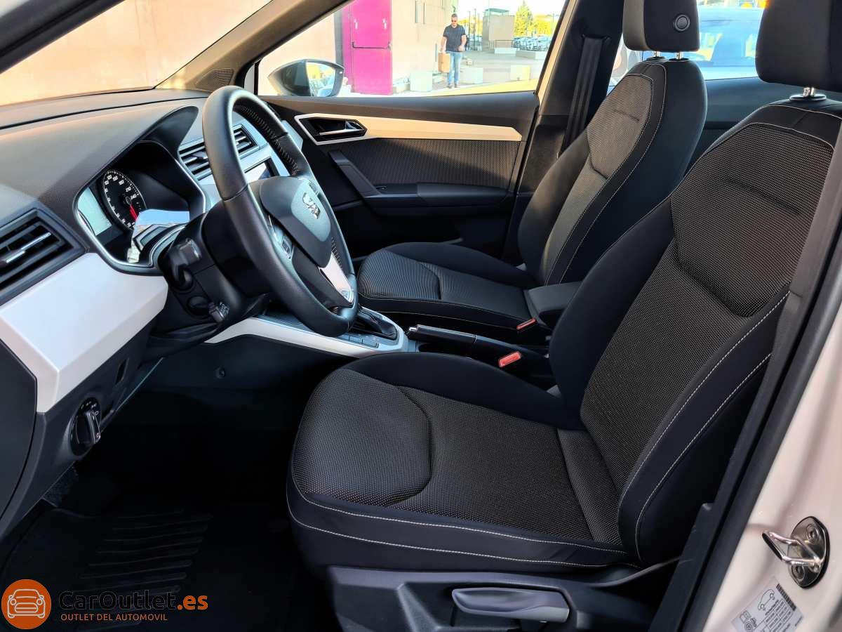 10 - Seat Arona 2017 - AUTO