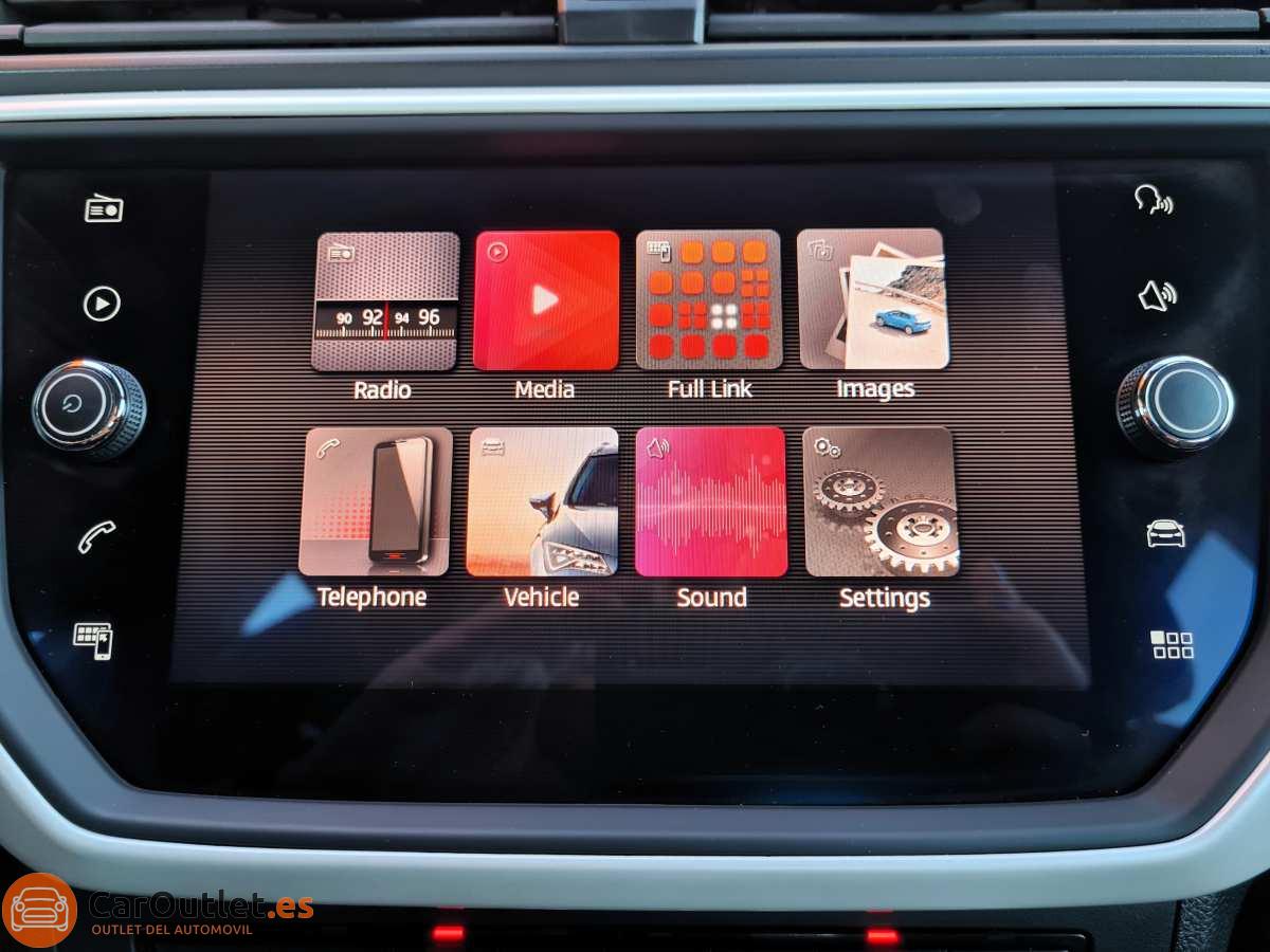 16 - Seat Arona 2017 - AUTO