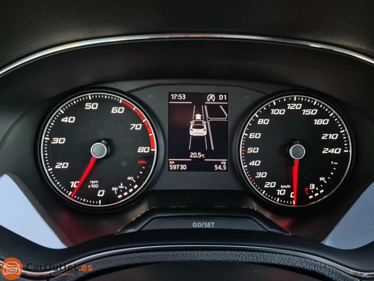 29 - Seat Arona 2017 - AUTO