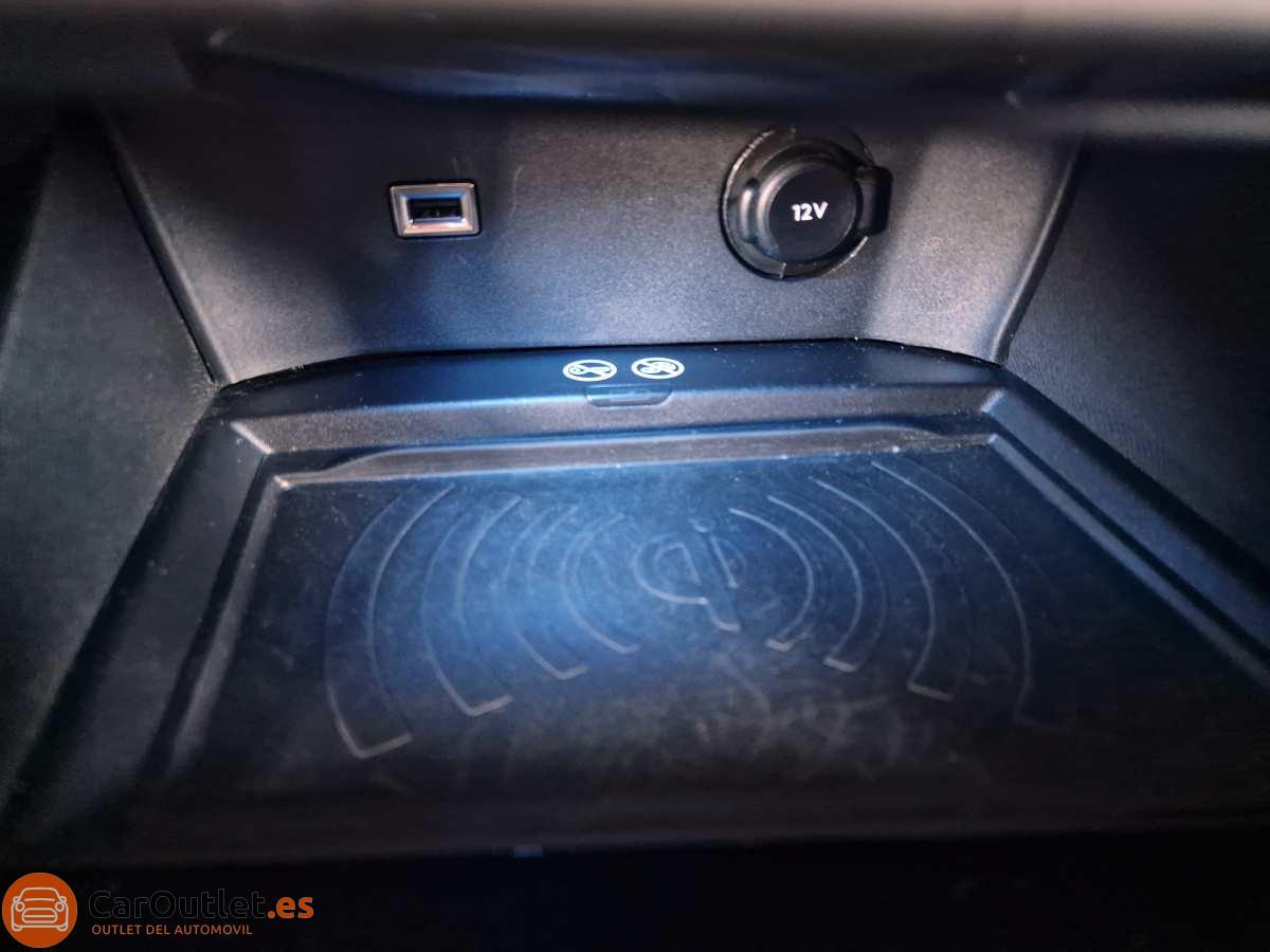 19 - Peugeot 3008 2020 - AUTO