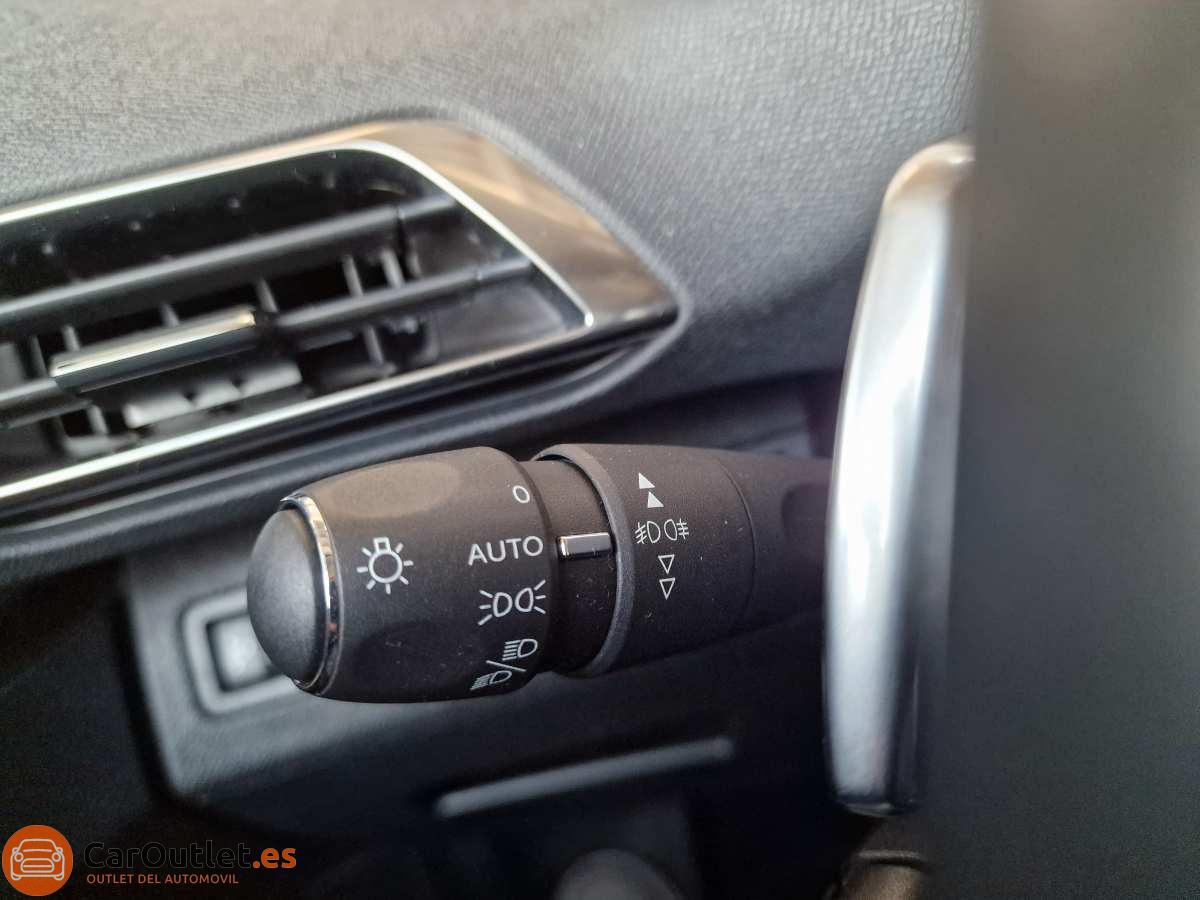 24 - Peugeot 3008 2020 - AUTO