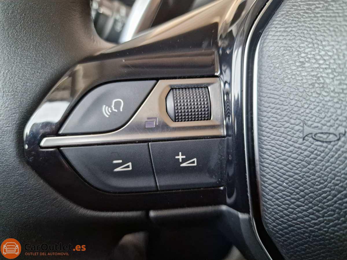 26 - Peugeot 3008 2020 - AUTO