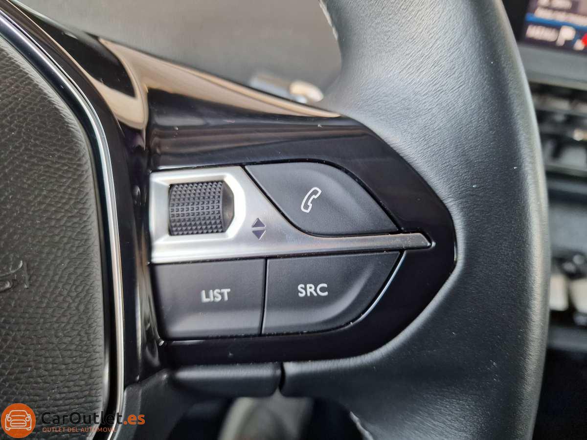 27 - Peugeot 3008 2020 - AUTO