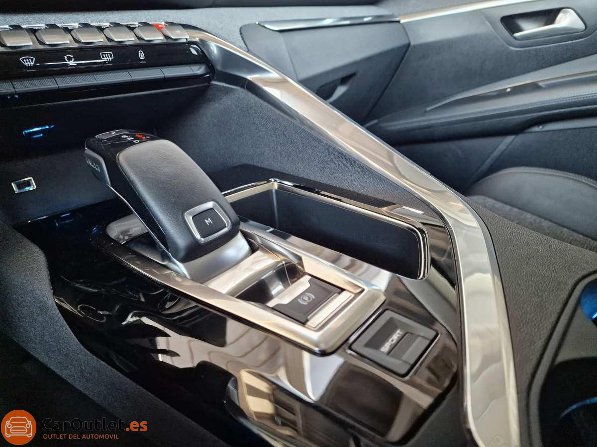 28 - Peugeot 3008 2020 - AUTO