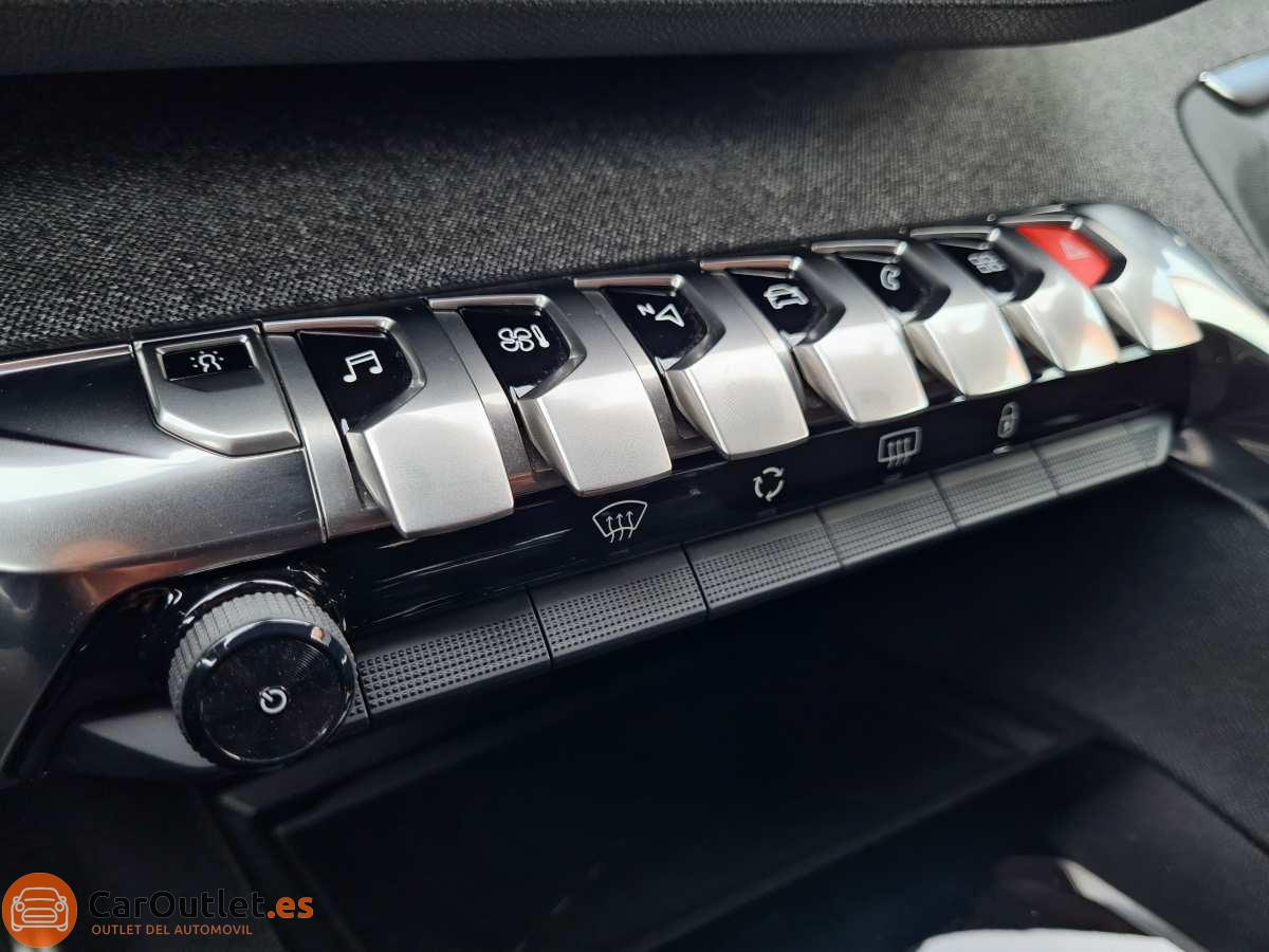 31 - Peugeot 3008 2018