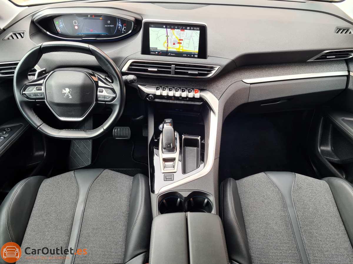 16 - Peugeot 3008 2019 - AUTO
