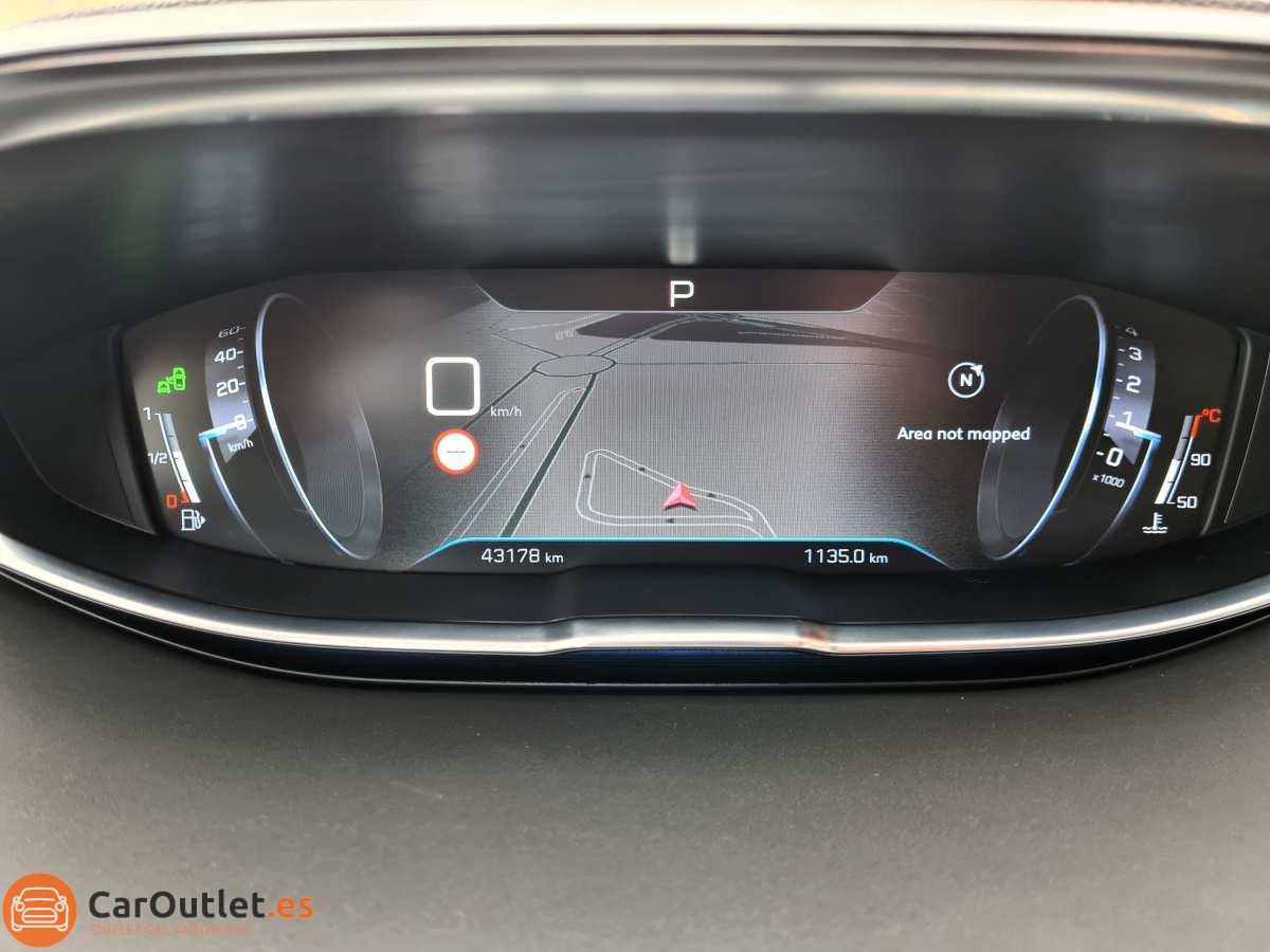 17 - Peugeot 3008 2019 - AUTO