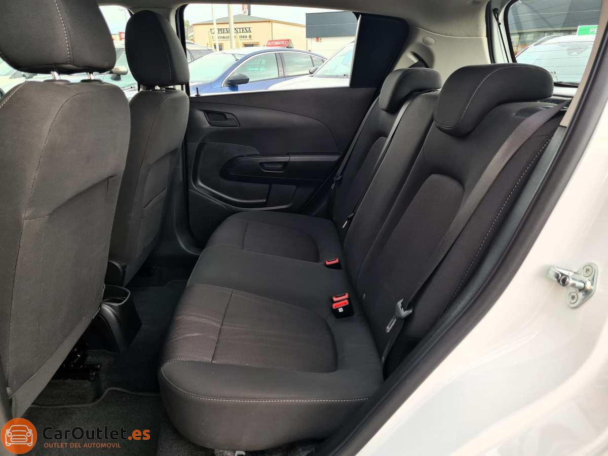 10 - Chevrolet Aveo 2013 - AUTO