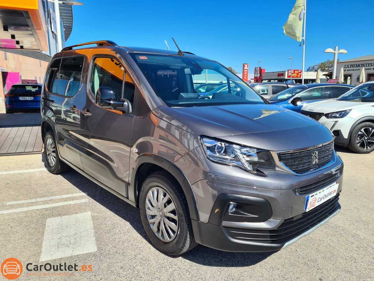 3 - Peugeot RIFTER 2023