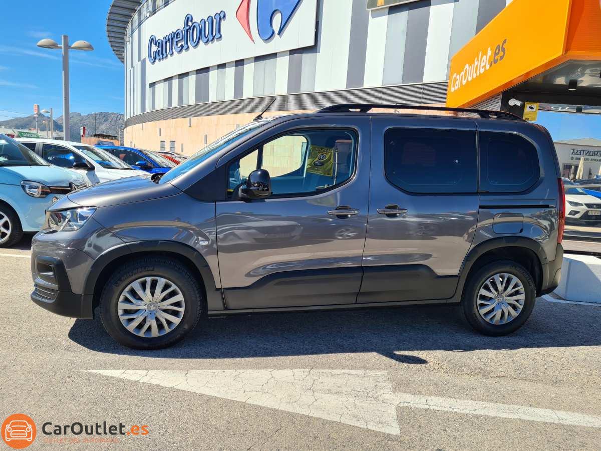 5 - Peugeot RIFTER 2023