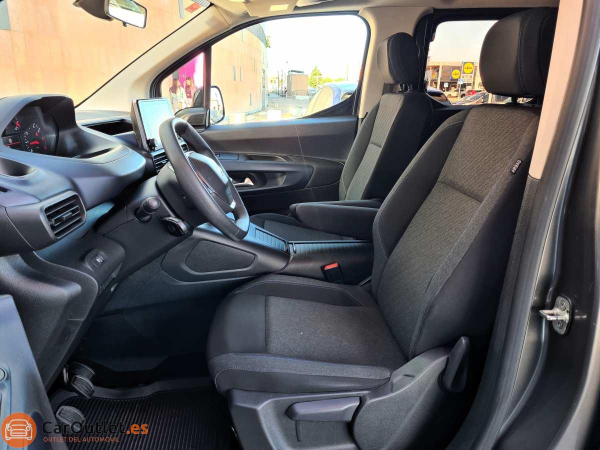 9 - Peugeot RIFTER 2023