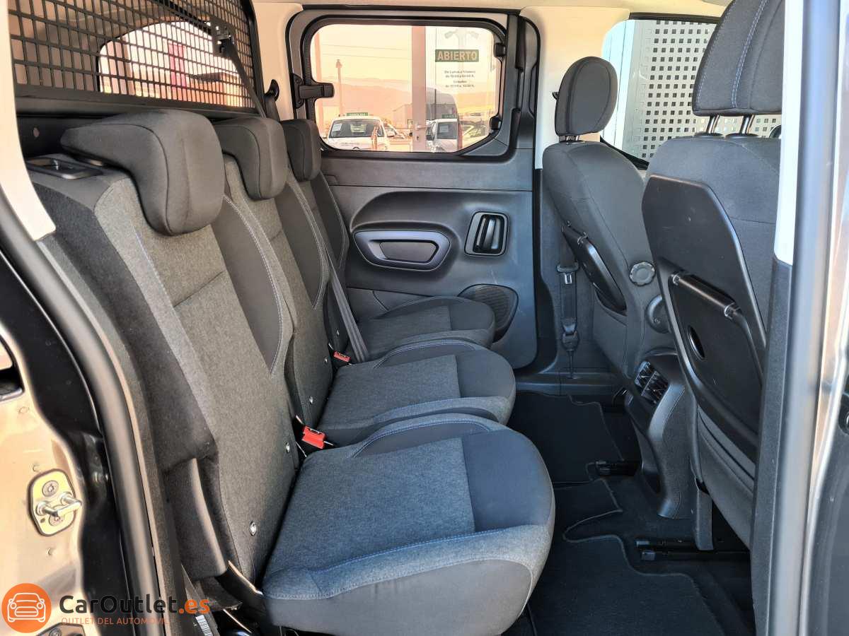 10 - Peugeot RIFTER 2023