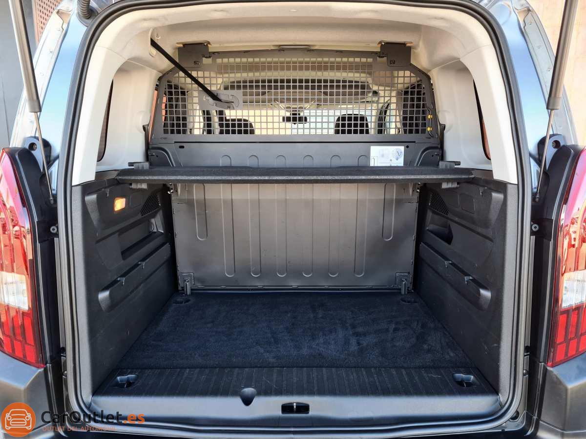 11 - Peugeot RIFTER 2023