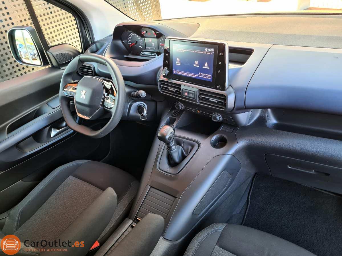 12 - Peugeot RIFTER 2023