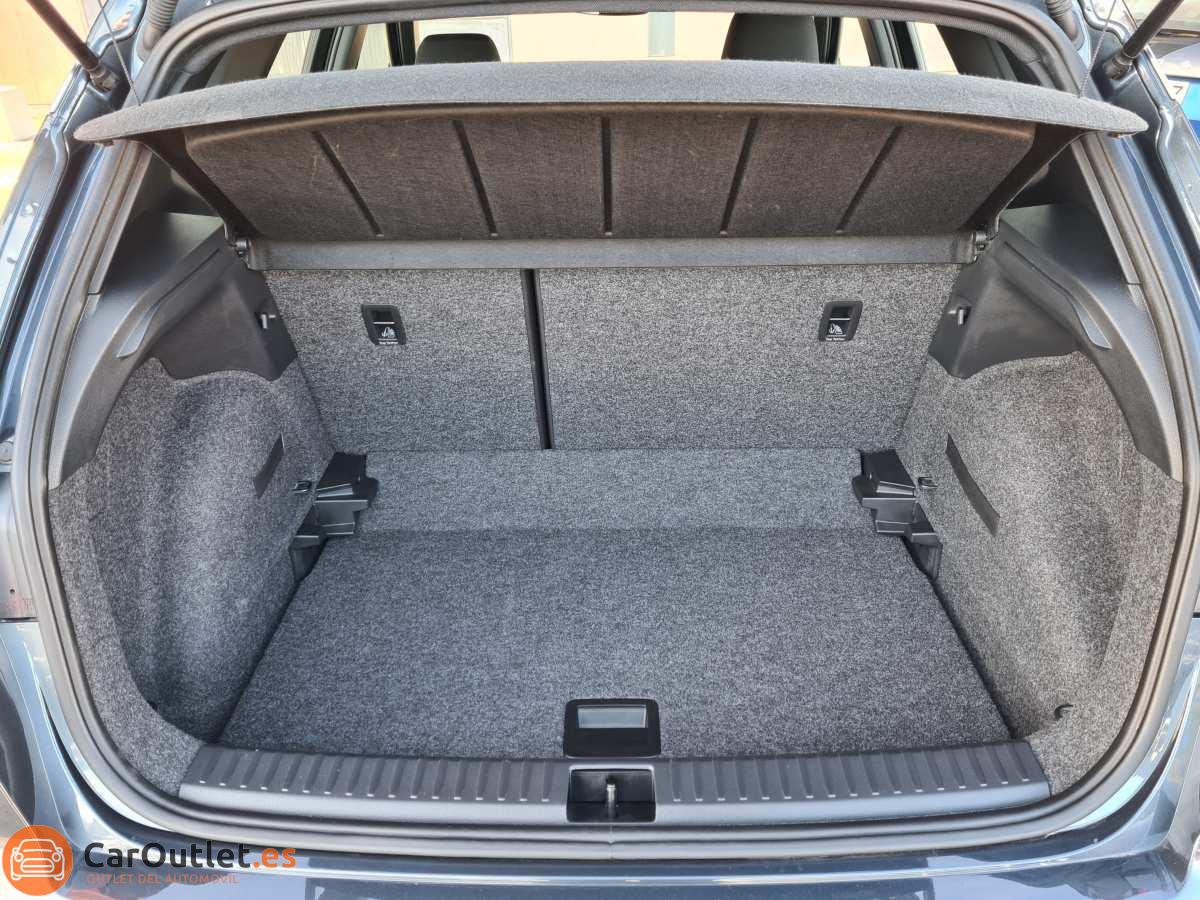 11 - Seat Arona 2023 - AUTO