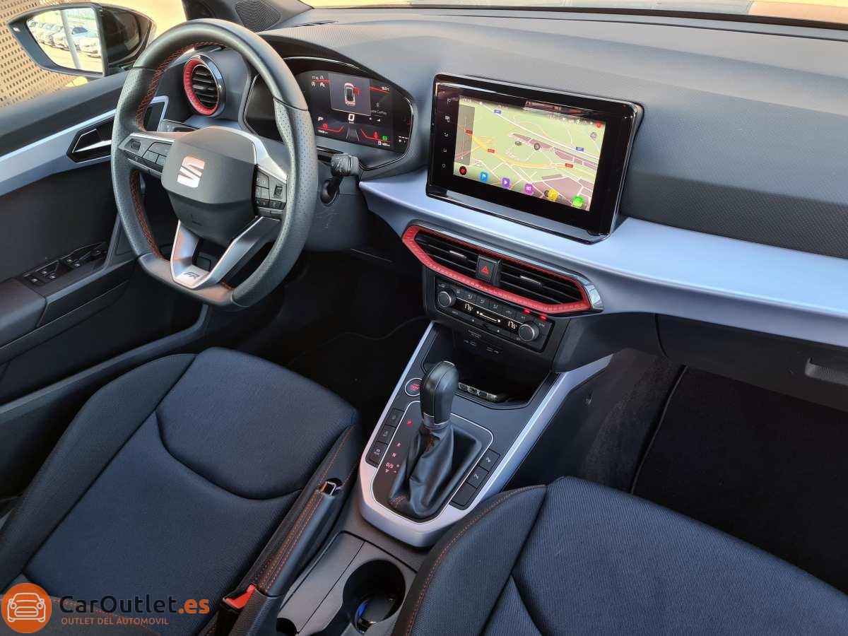 13 - Seat Arona 2023 - AUTO