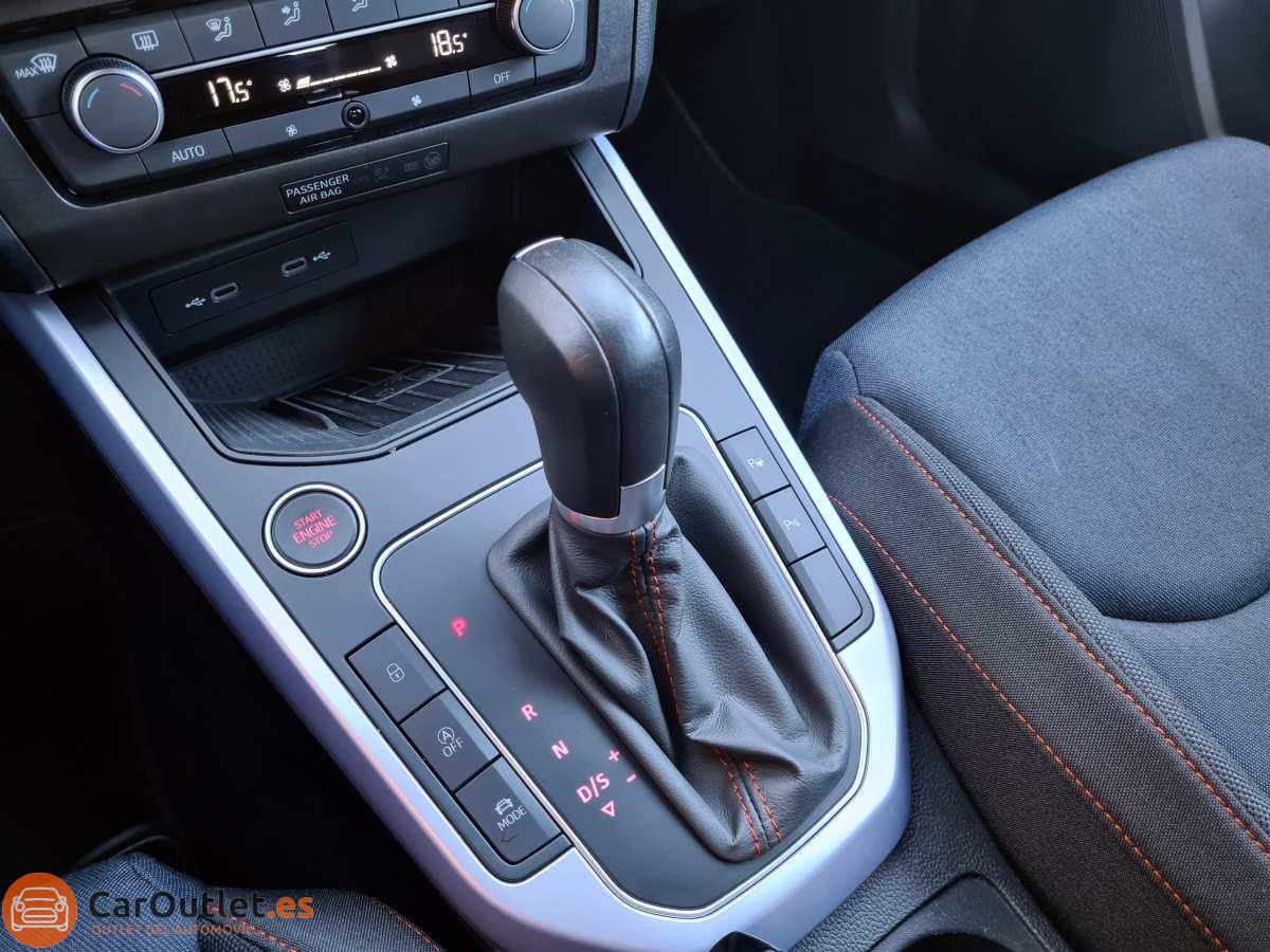 28 - Seat Arona 2023 - AUTO