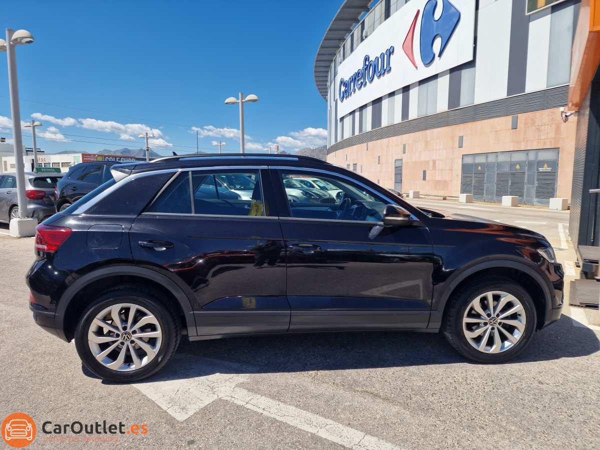 8 - Volkswagen T ROC 2023 - AUTO