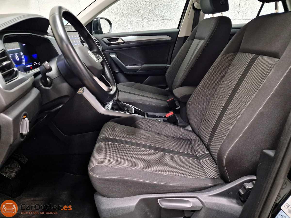 9 - Volkswagen T ROC 2023 - AUTO