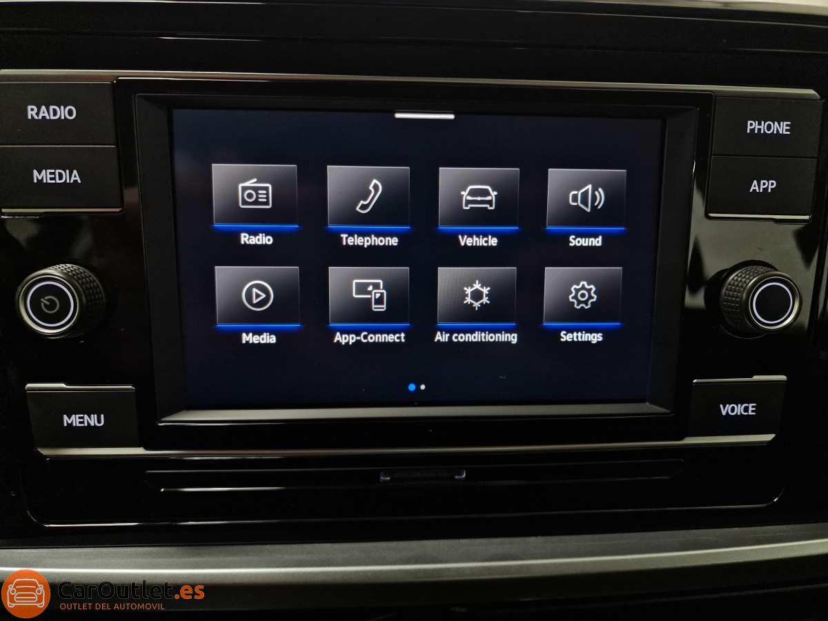 17 - Volkswagen T ROC 2023 - AUTO