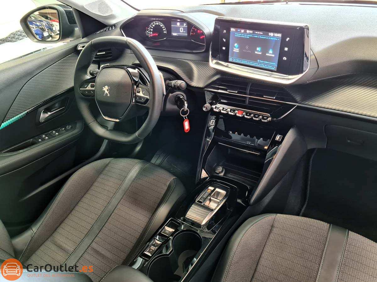 17 - Peugeot 208 2023 - AUTO