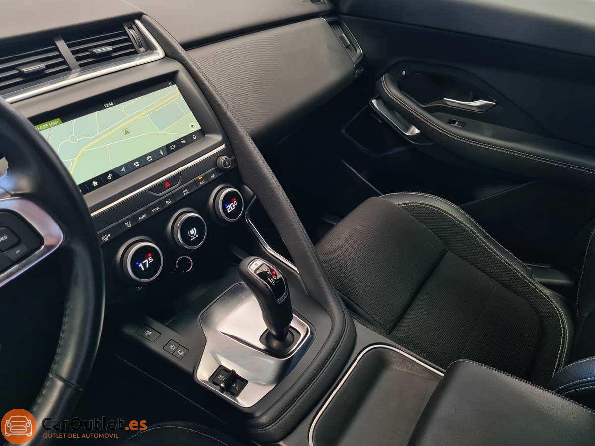 25 - Jaguar E-Pace 2019 - AUTO