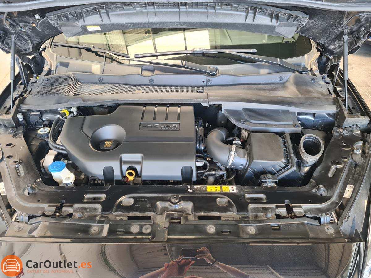 30 - Jaguar E-Pace 2019 - AUTO