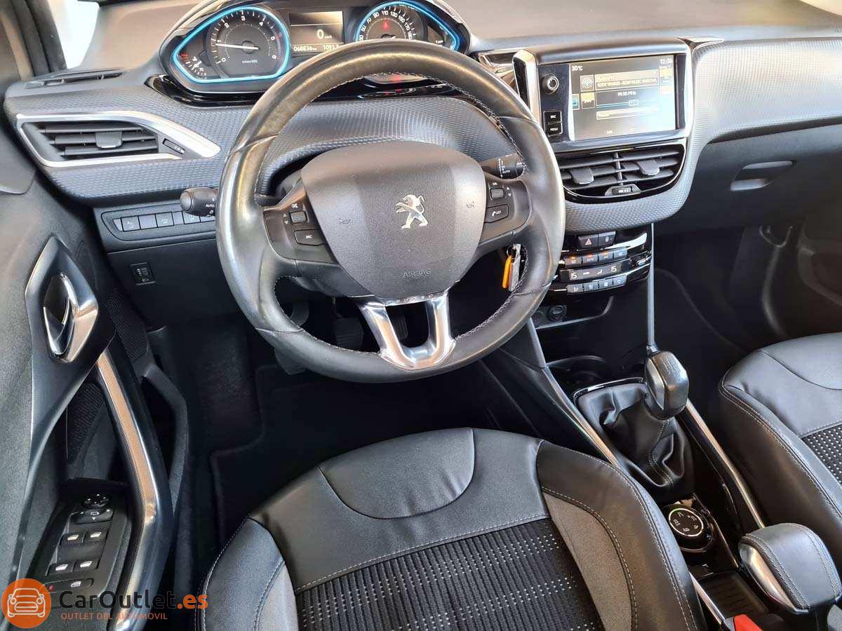 13 - Peugeot 2008 2014