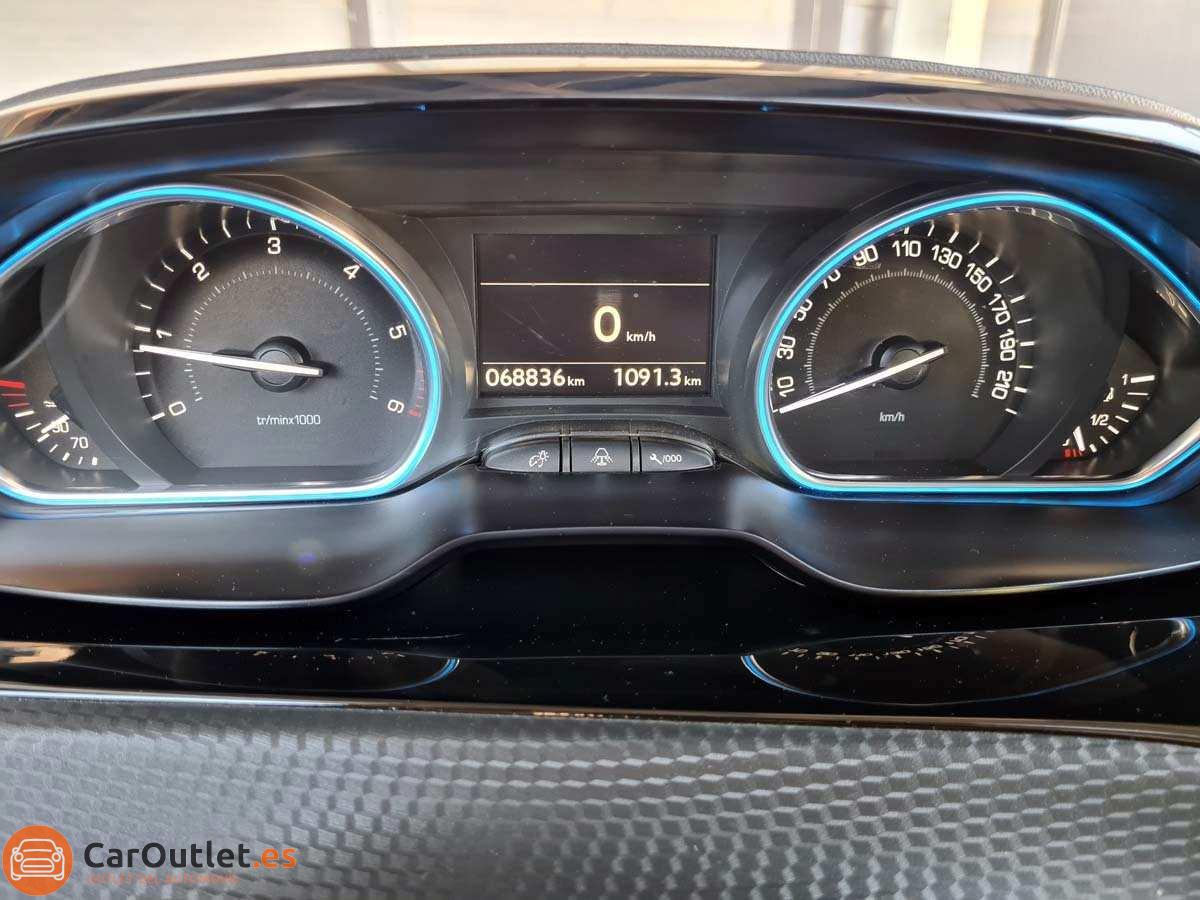 15 - Peugeot 2008 2014