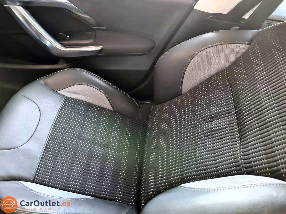 25 - Peugeot 2008 2014