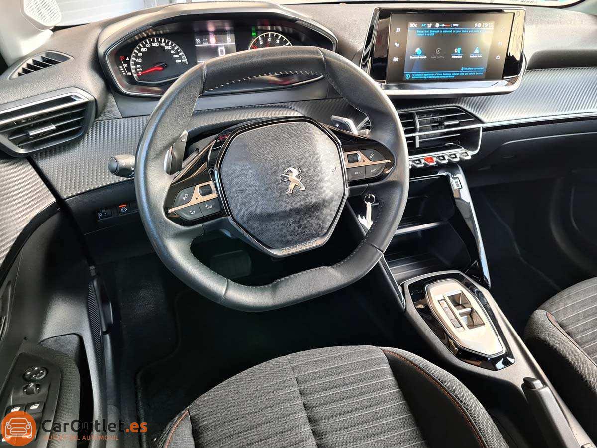 13 - Peugeot 208 2023 - AUTO