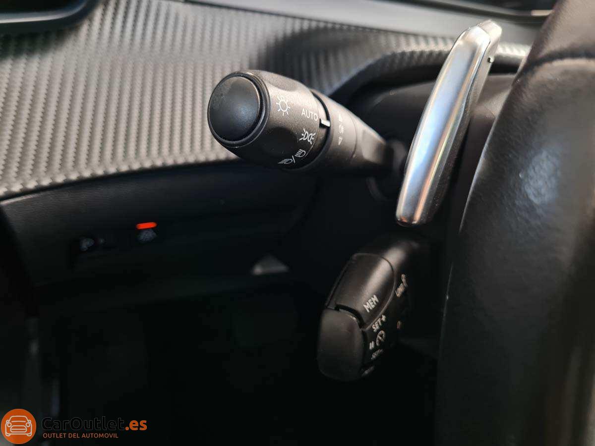 17 - Peugeot 208 2023 - AUTO