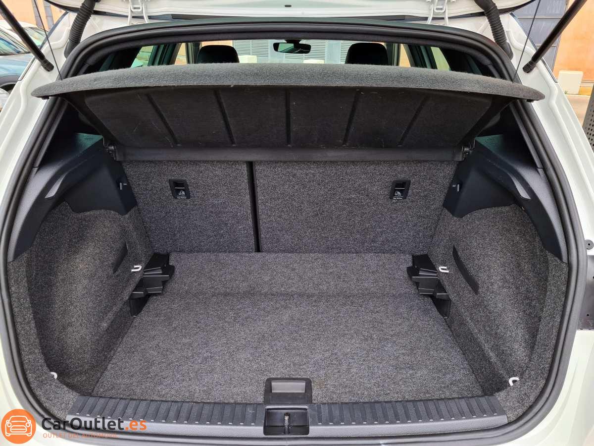 10 - Seat Arona 2023 - AUTO